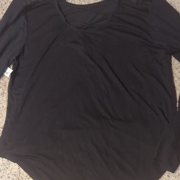No Boundaries Black Dreamer Long Sleeve {NWT} - Picture 12 of 14